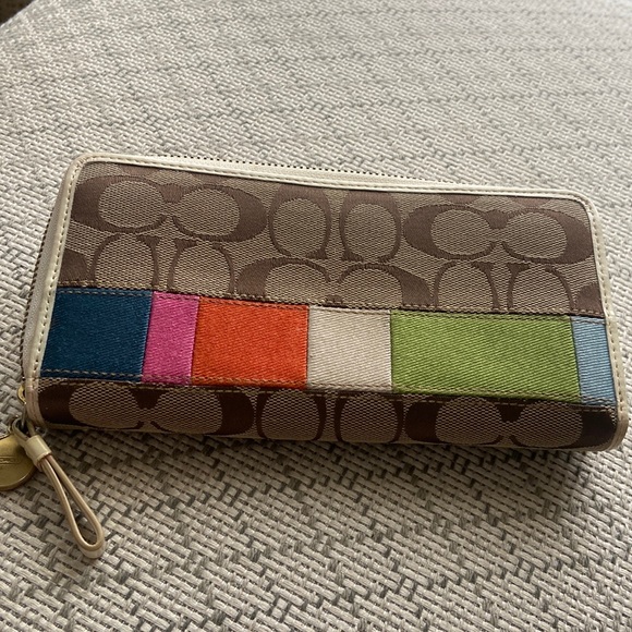 Handbags - Coach Wallet